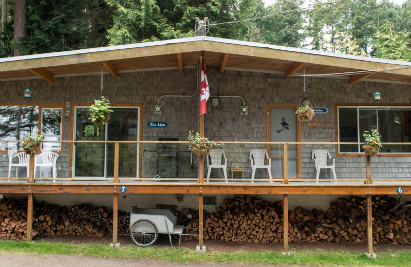 Cottage exterior at Blue Vista Resort.