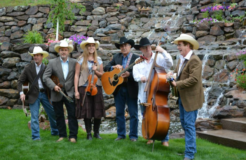 Wedding musicians at Summer Creek Inn & Spa.