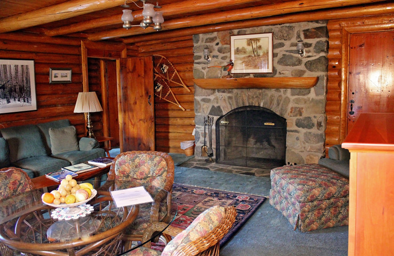 Guest living room at Unity College Sky Lodge.