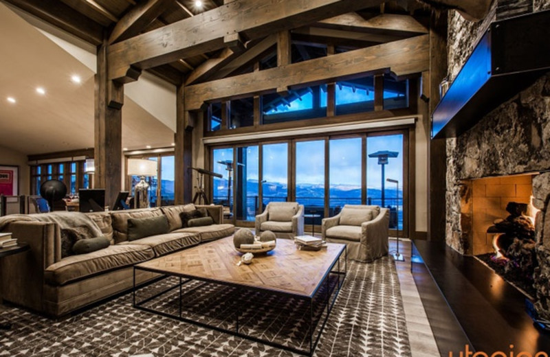 Rental great room at Utopian Luxury Vacation Homes.