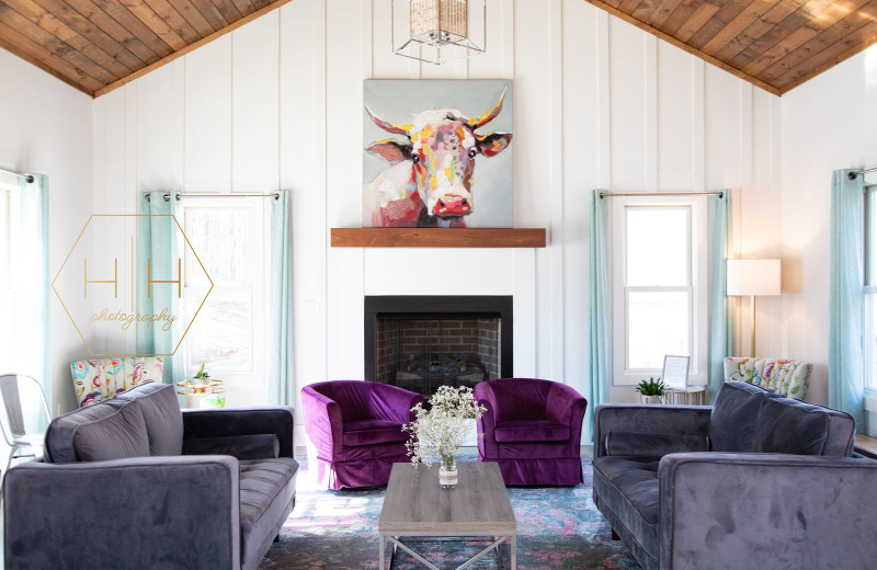 Living room at Limelight Inn.