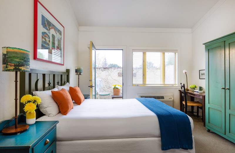 Guest room at Sonoma Creek Inn.