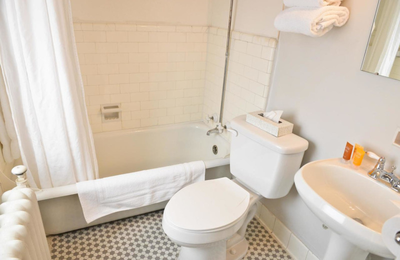 Guest bathroom at Penn Wells Hotel & Lodge.