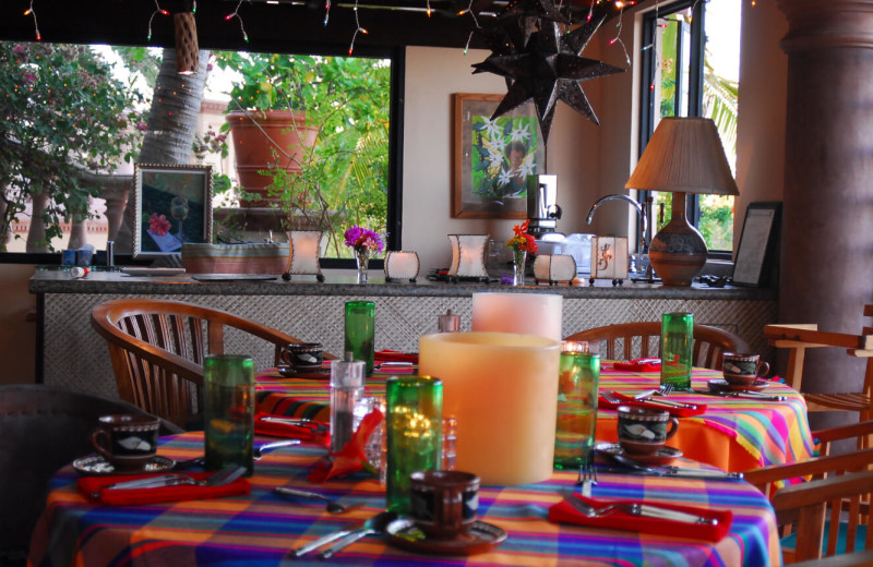 Dining at Villa del Faro.