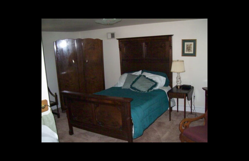 Guest room at Hazel River Inn.