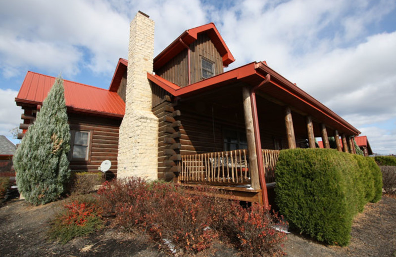Chalet exterior view at Old Man Cave Chalets.