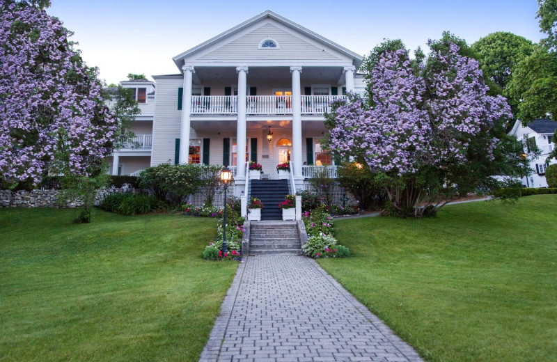 Exterior view of Harbour View Inn.