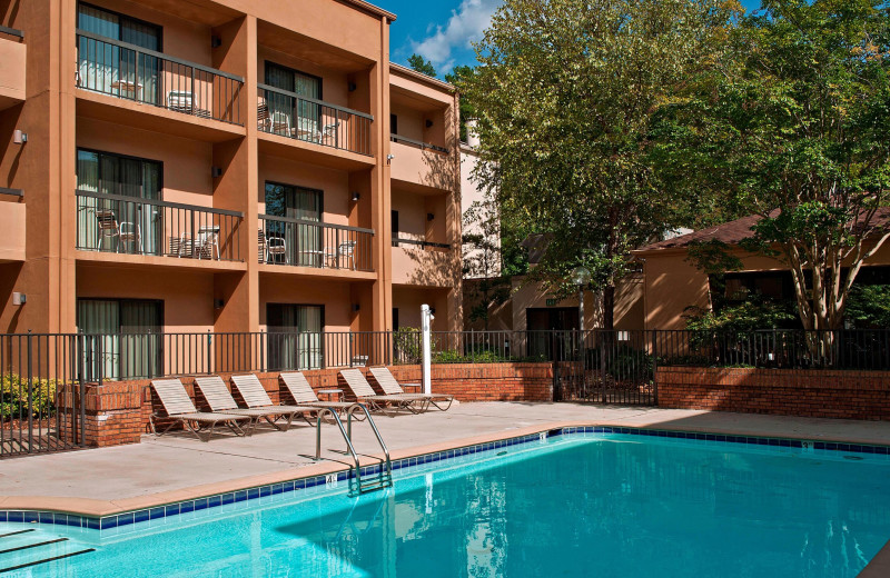 Outdoor pool at Courtyard by Marriott Charlotte Arrowood.