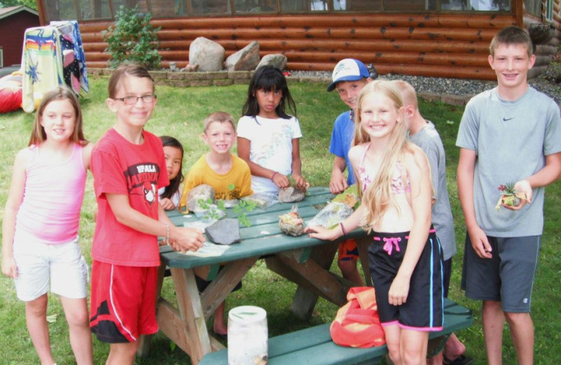 Arts and crafts at Anderson's Northland Lodge.