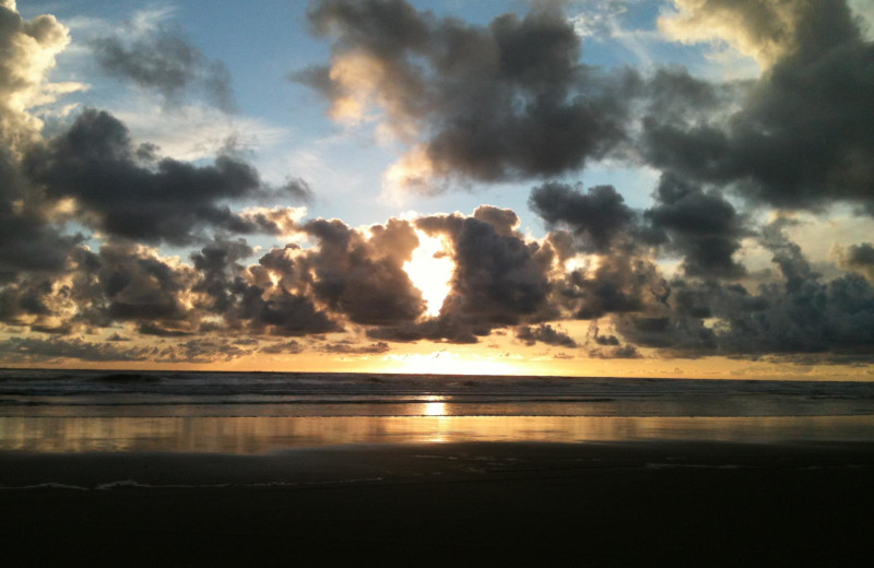 Beach sunset at Lighthouse Oceanfront Resort.