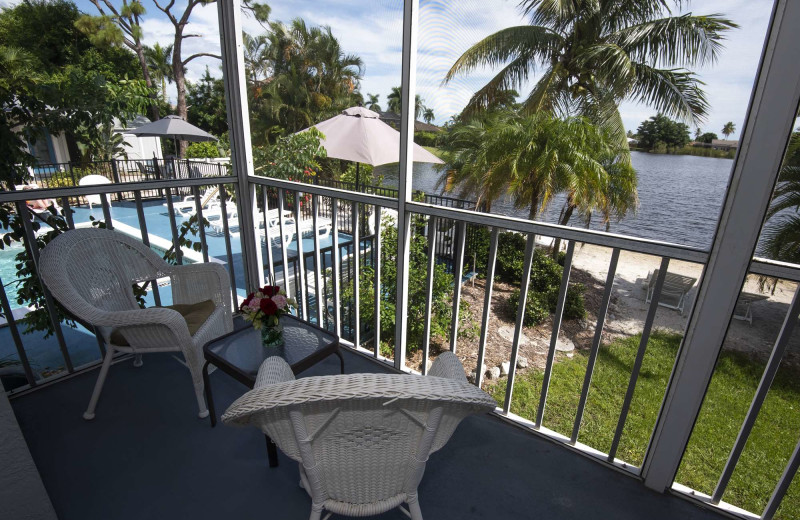 Exterior view of Lakeside Inn Marco Island.