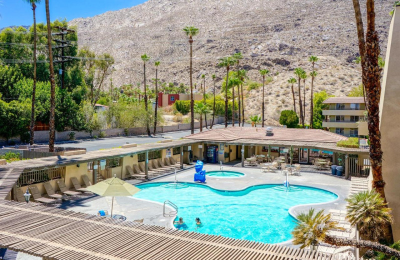 Outdoor pool at Vagabond Inn Palm Springs.