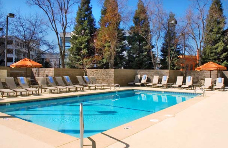 Outdoor pool at Visalia Marriott.