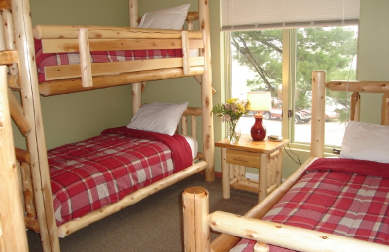 Bunk Bed Guest Room at Pine Mountain Resort