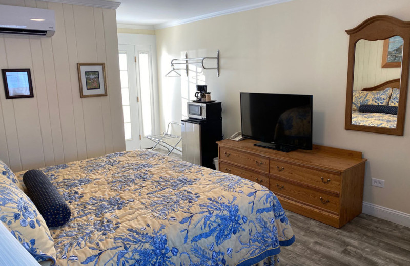 Guest room at Colonial Gables Oceanfront Village.