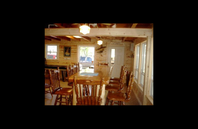 Cabin dining room at Horseshoe Resort.