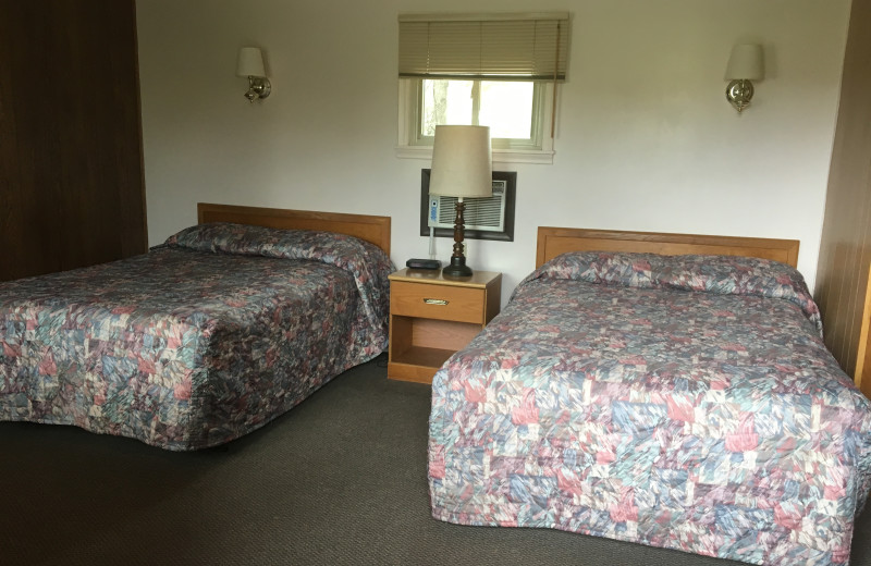 Guest room at Marjo Motel.