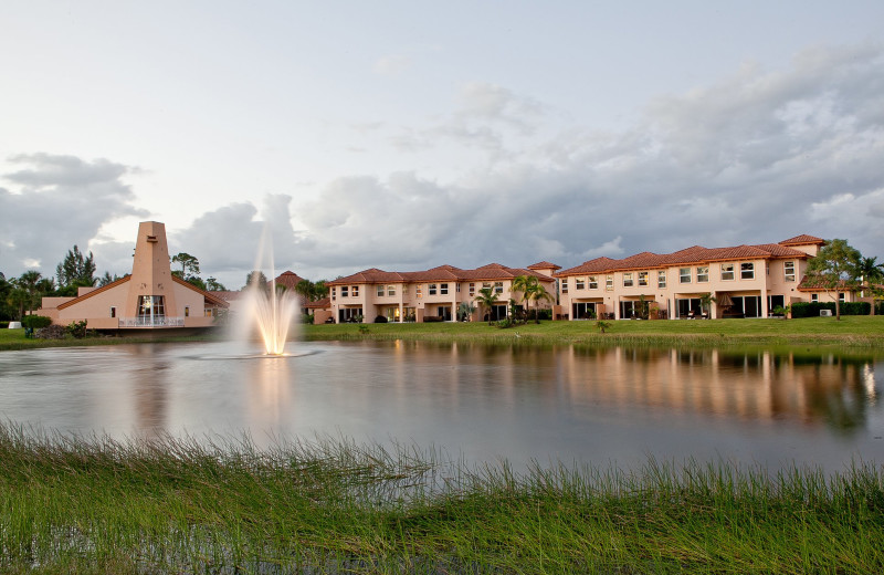 Exterior view of Hippocrates Health Institute.