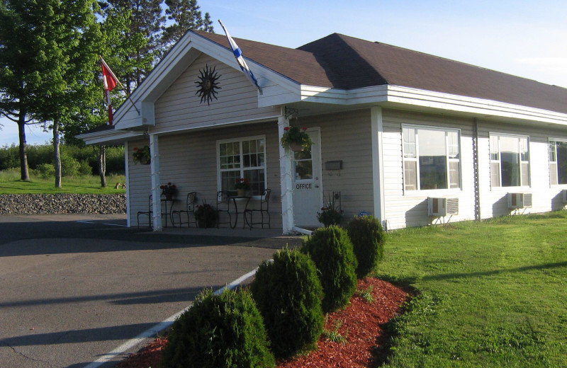 Exterior view of Antigonish Evergreen Inn.