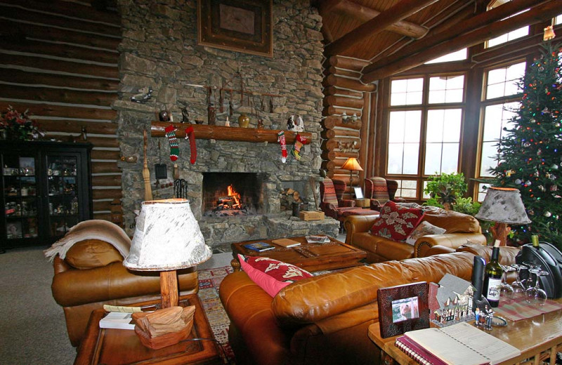 Lounge at Wildberry Lodge.