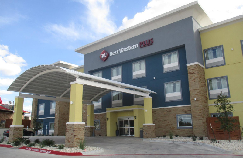 Exterior view of BEST WESTERN Plus Lampasas.