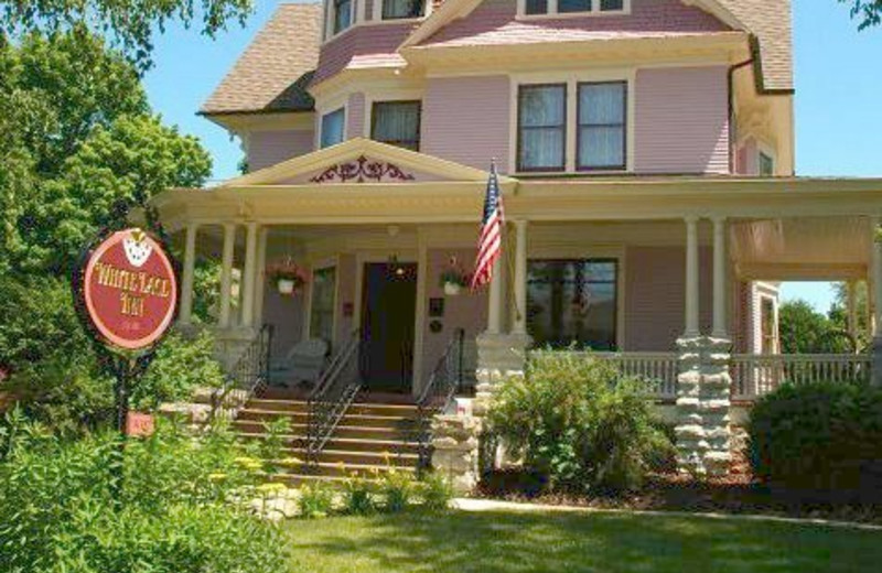 Exterior View of White Lace Inn