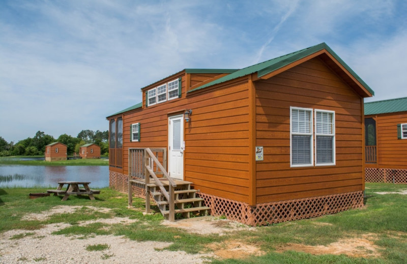 Cabin exterior at Lone Star Jellystone.