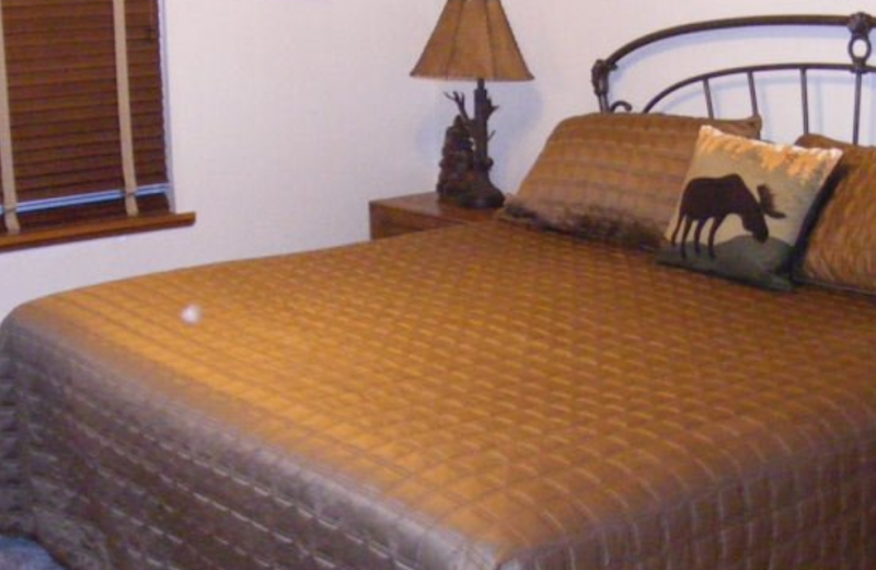 Guest bedroom at Copper Chase Condominiums.