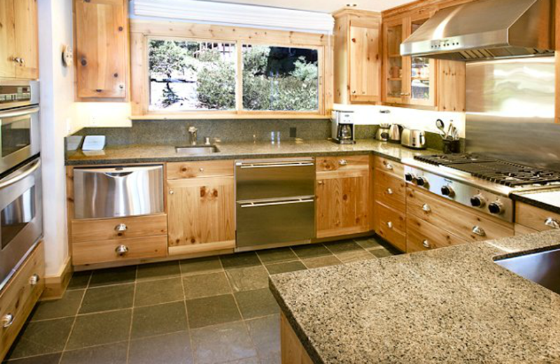 Rental kitchen at Chinquapin.