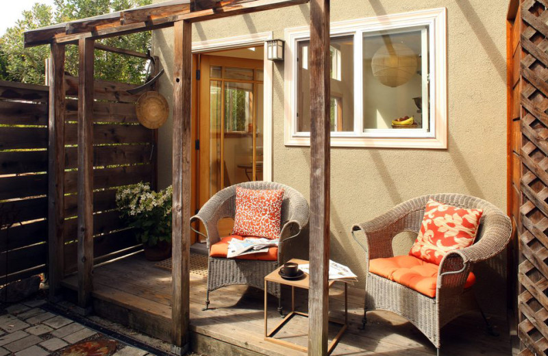 Patio at Brick Path Bed 