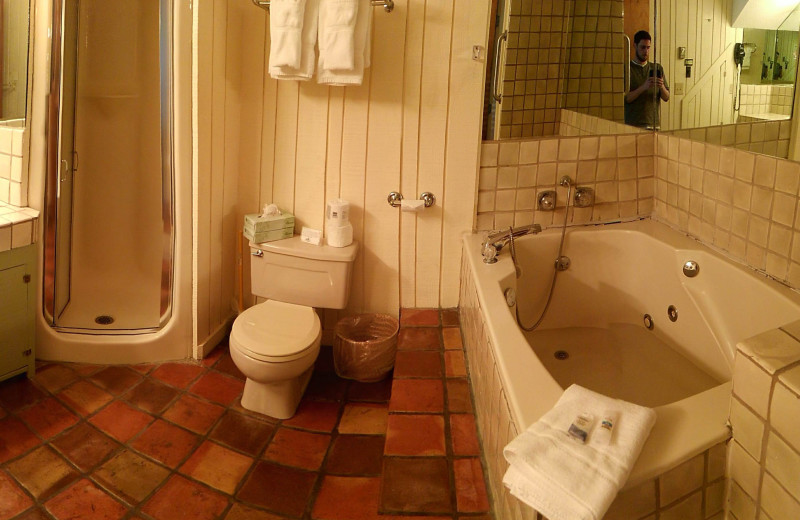 Guest bathroom at Inns of Waterville Valley.