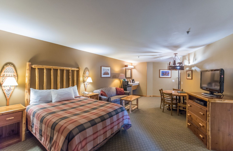 Guest room at Grand Ely Lodge.