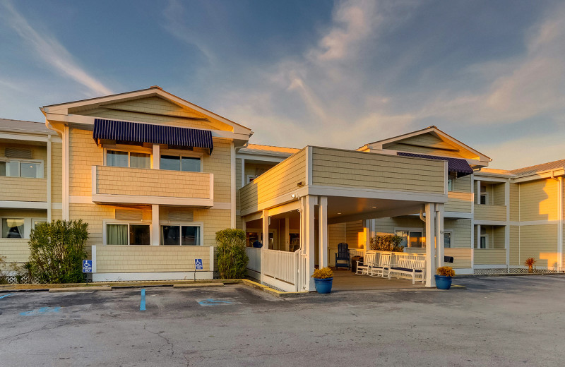 Exterior view of Palm Suites.