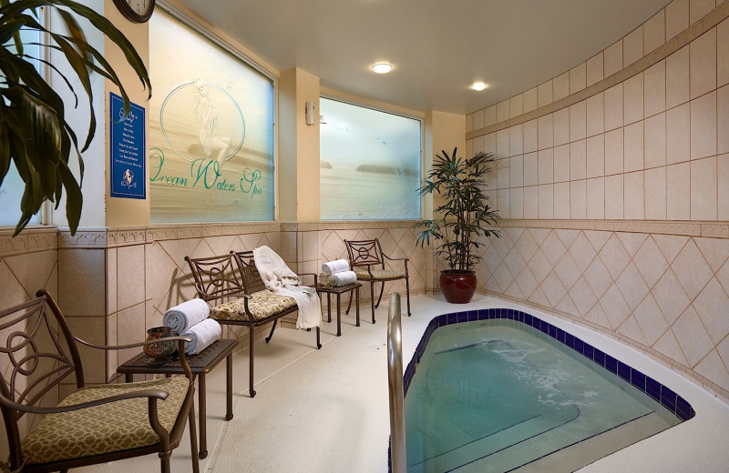 Spa pool at Plaza Resort & Spa.