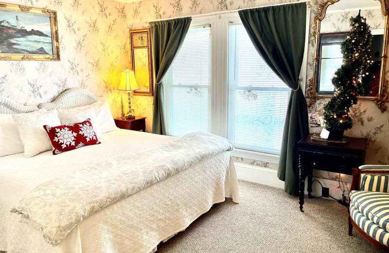 Guest room at Harbour Towne Inn on the Waterfront.