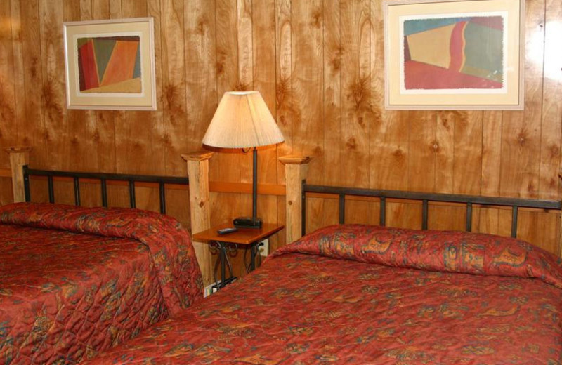 Lodge Guest Rooms at West Winds Lodge