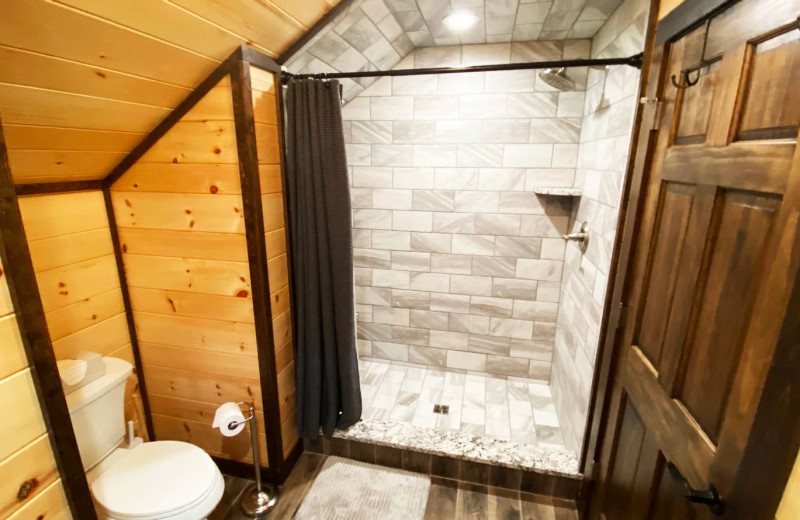 Rental bathroom at Northern Living - Luxurious Vacation Rentals.