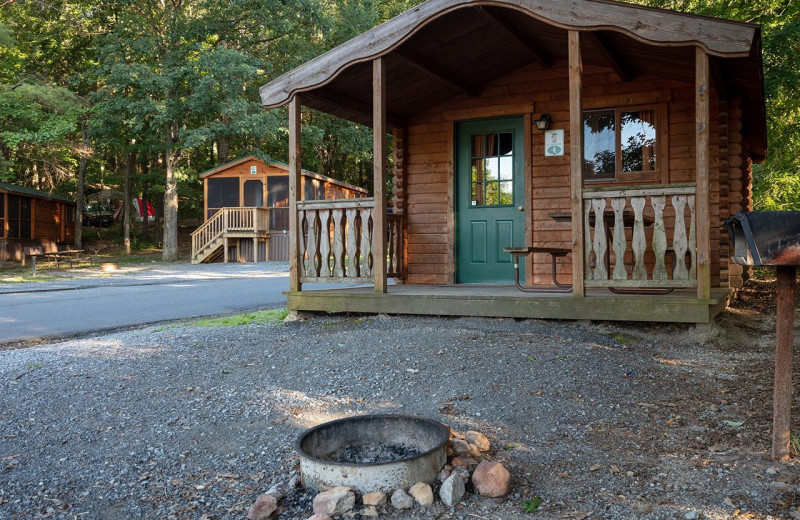 Cottage exterior at Yogi Bear's Jellystone Park™ in Luray, VA.