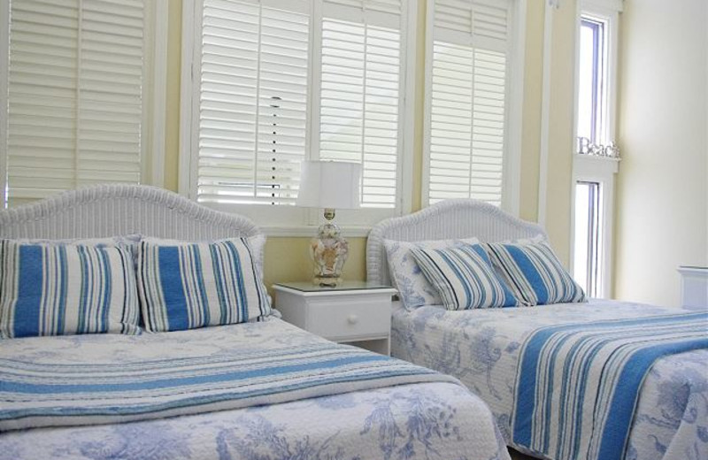 Rental bedroom at Sunnyside Beach & Tennis Resort.