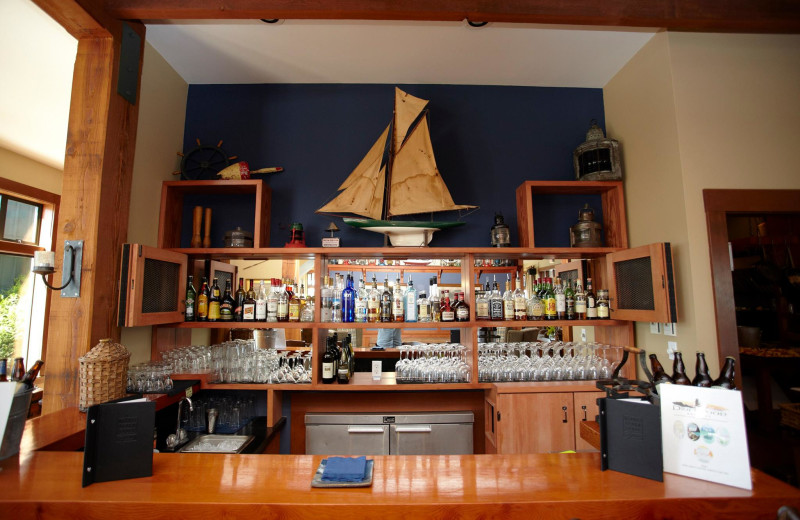 The bar at Middle Beach Lodge.