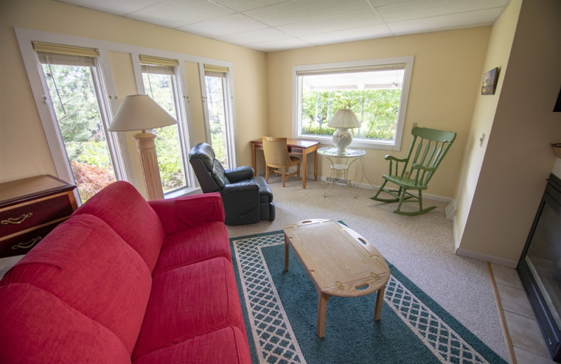 Guest room at The Coachlite Inn.