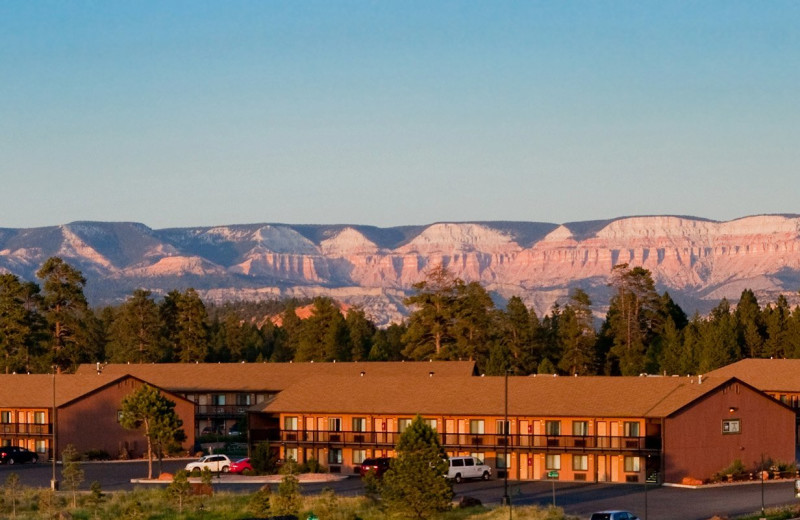 Exterior view at Bryce View Lodge.