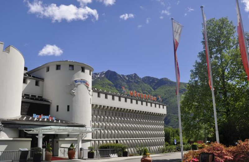 Exterior view of Mövenpick Bejaminn Hotel.