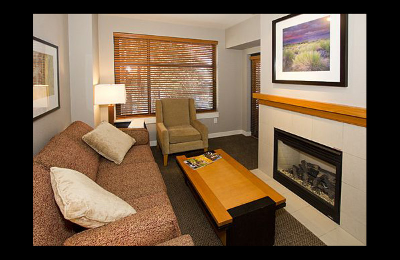 Vacation rental living room at Mammoth Property Reservations.