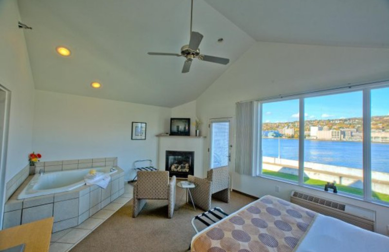 Guest room at South Pier Inn.