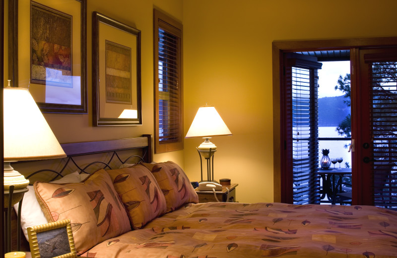 Bedroom at Lake Okanagan Resort