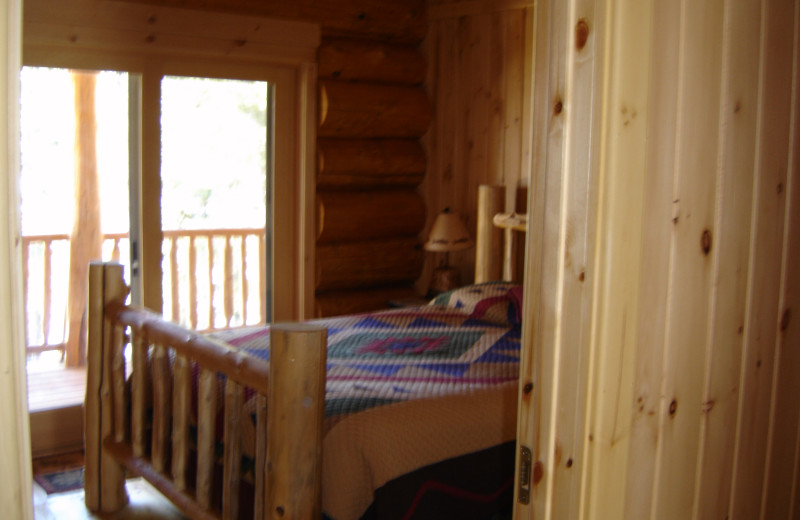 Cabin bedroom at Buckhorn on Caribou.