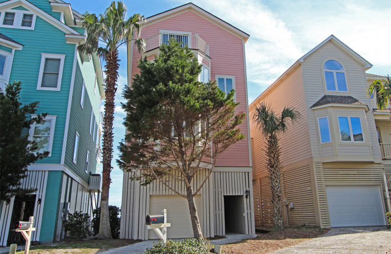 Rental exterior at Island Realty.