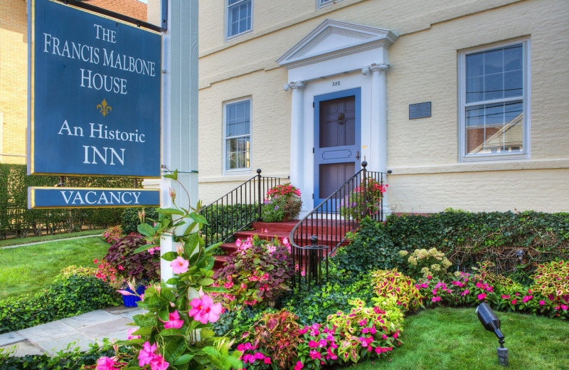 Exterior view of Francis Malbone House.