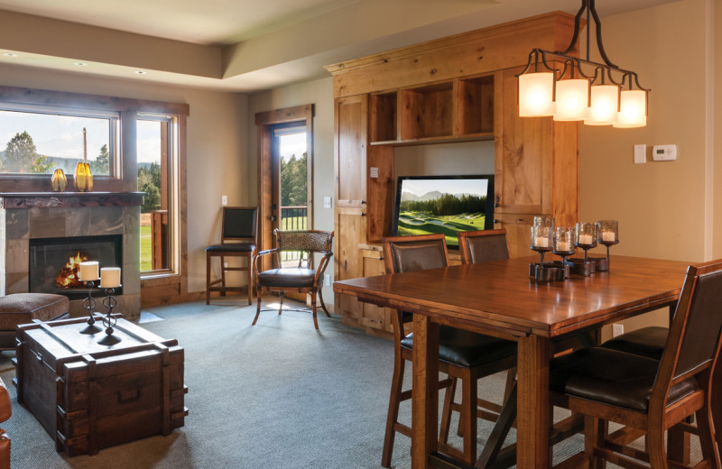 Guest room at Suncadia Resort.